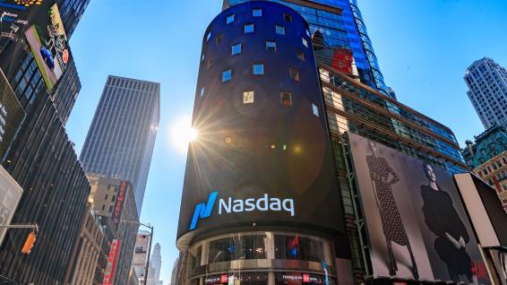 Nasdaq Tower 091317001 | Quentinvest